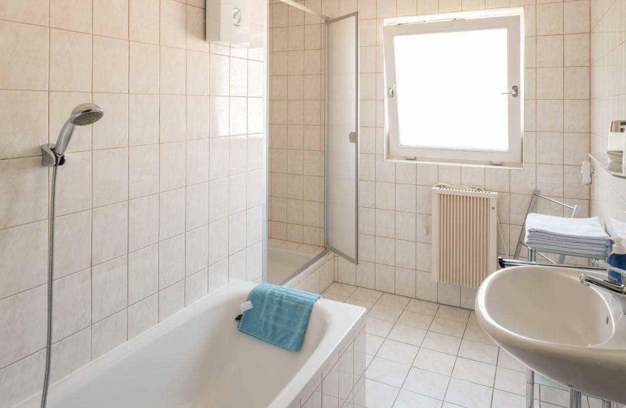 Gaestezimmer Strauss Kottenheim エクステリア 写真