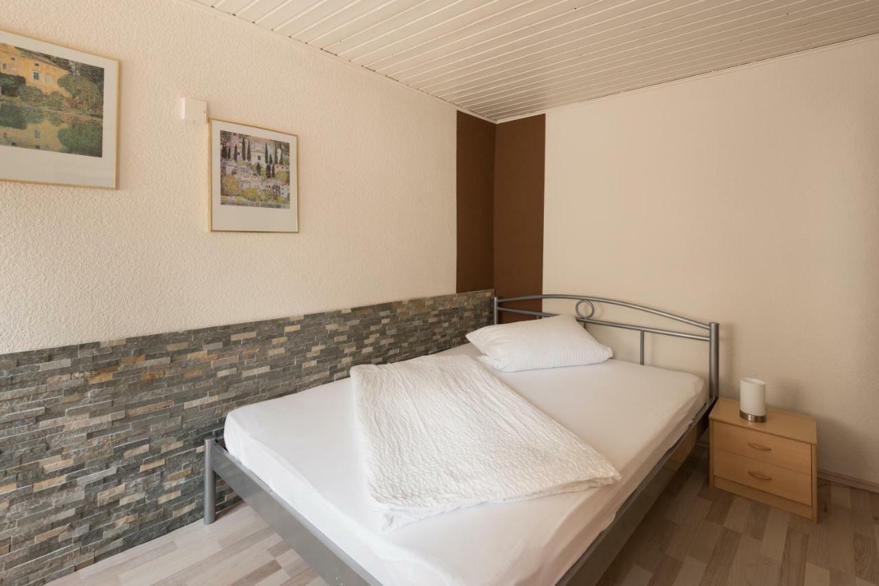 Gaestezimmer Strauss Kottenheim エクステリア 写真