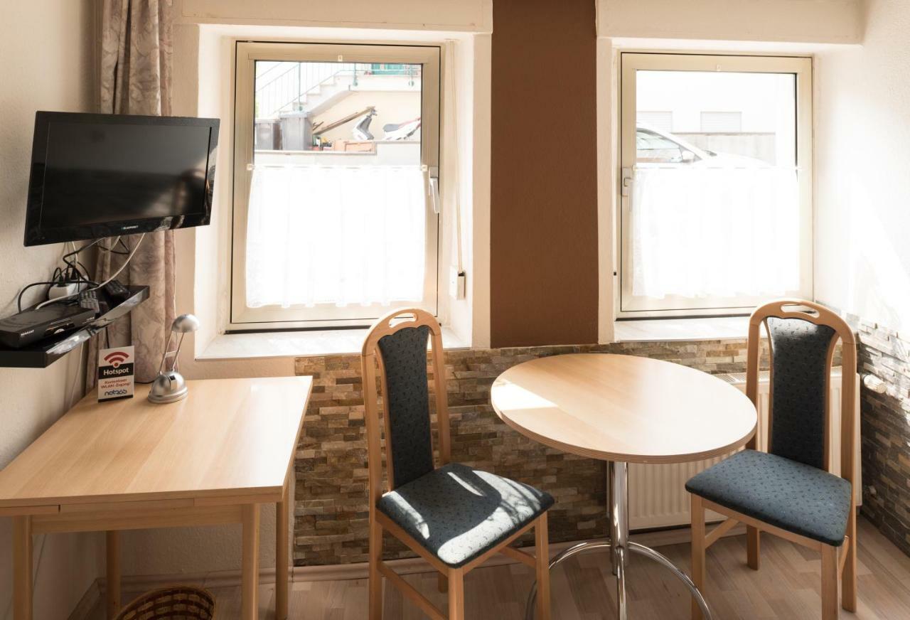 Gaestezimmer Strauss Kottenheim エクステリア 写真