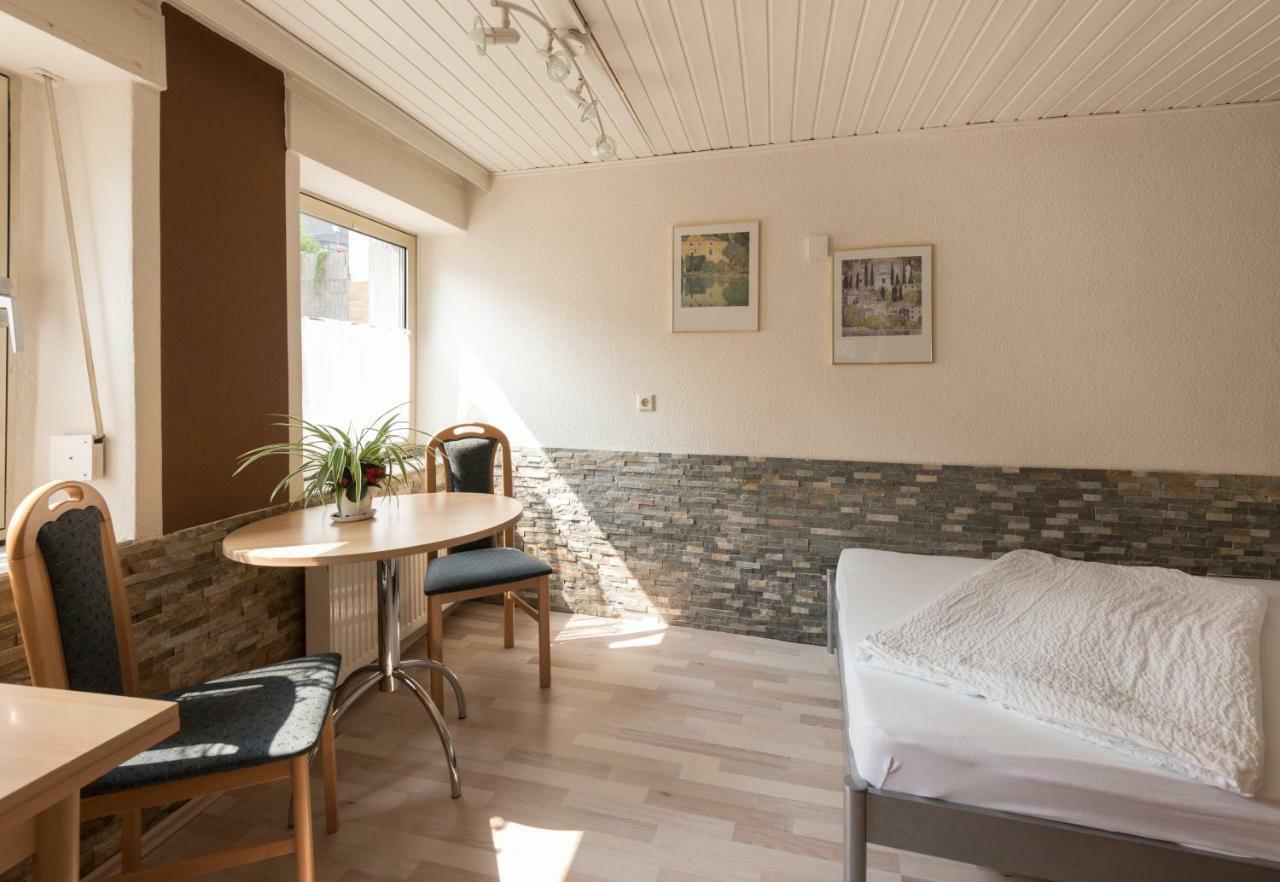 Gaestezimmer Strauss Kottenheim エクステリア 写真