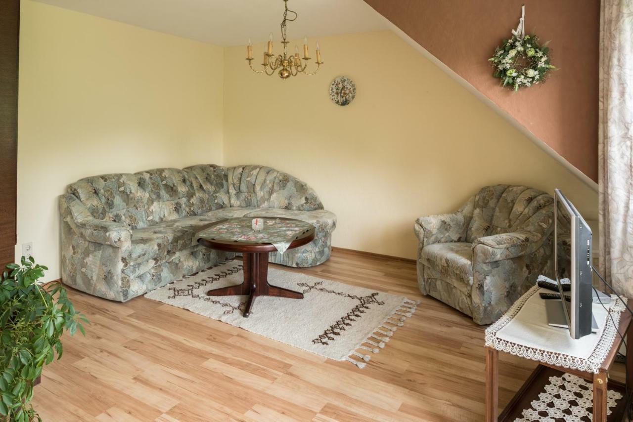 Gaestezimmer Strauss Kottenheim エクステリア 写真