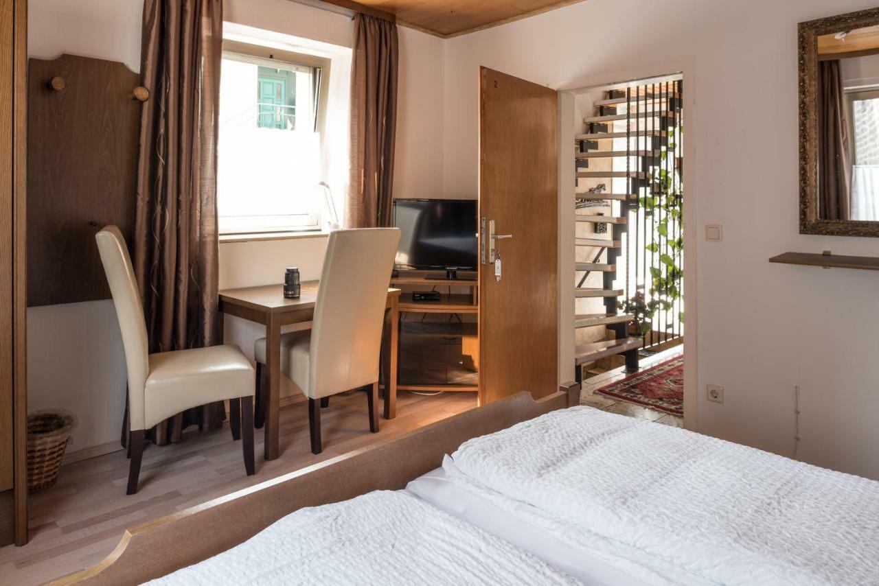 Gaestezimmer Strauss Kottenheim エクステリア 写真
