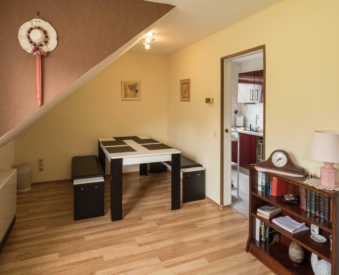 Gaestezimmer Strauss Kottenheim エクステリア 写真